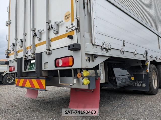 Nissan QUON 2019-06 7963392-5