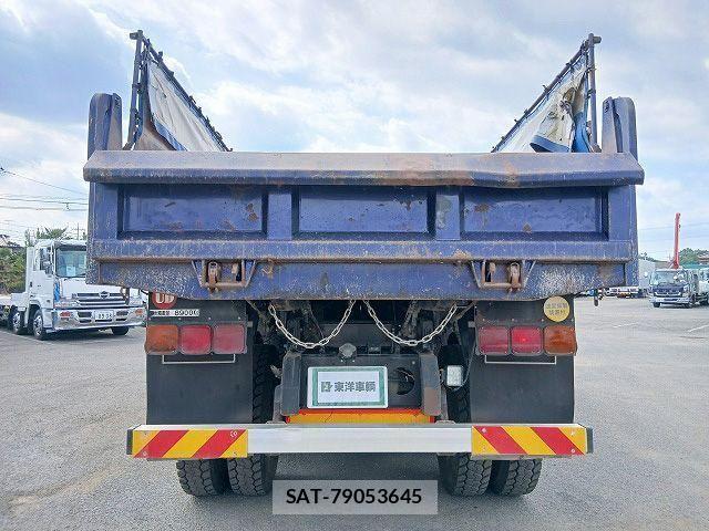Nissan QUON 2008-12 8037827-4