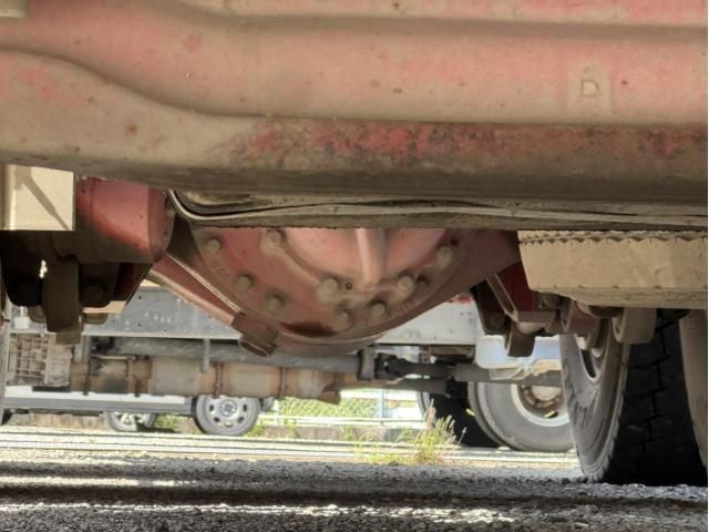 Nissan QUON 2012-09 8060610-10