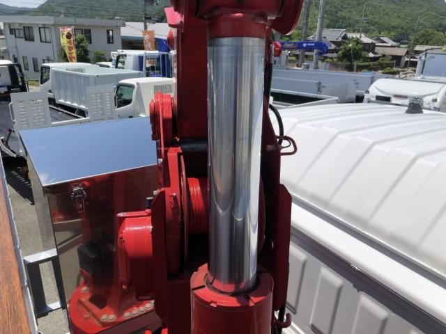 Nissan QUON 2025-02 8060606-14