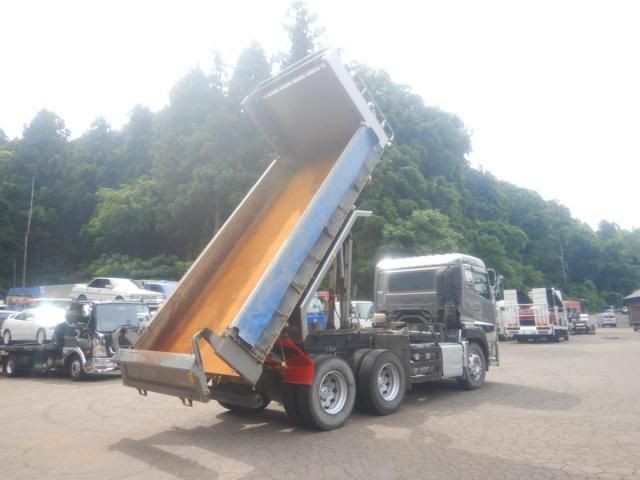 Nissan QUON 2018-08 8060607-23