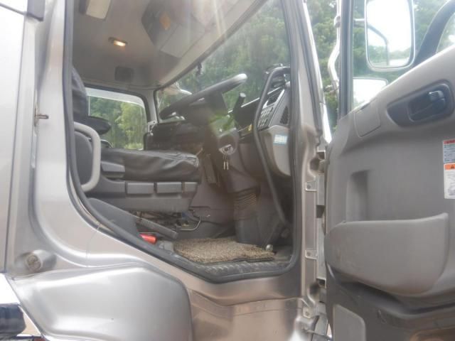 Nissan QUON 2018-08 8060607-8