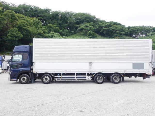 Nissan QUON 2018-01 8060609-8