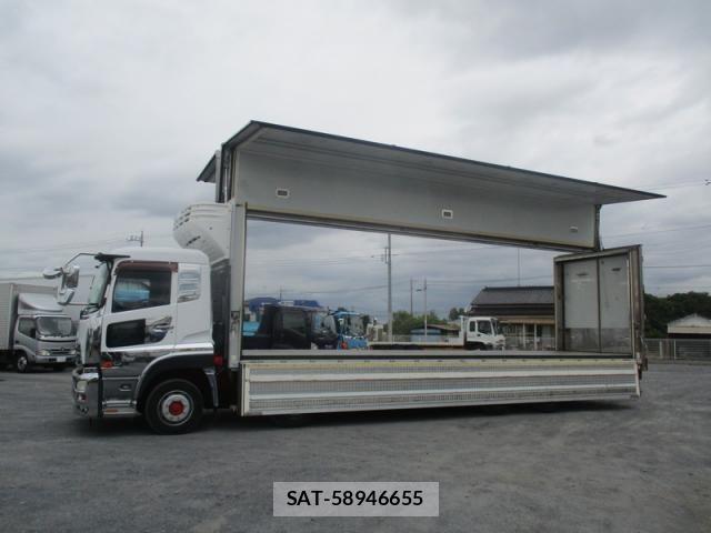 Nissan QUON 2011-10 8075247-10