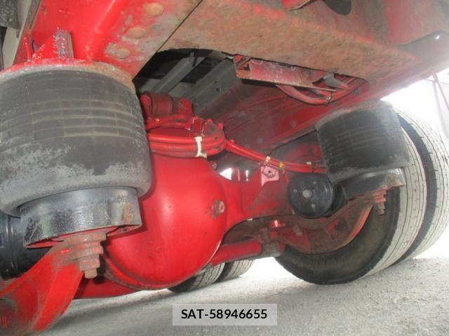 Nissan QUON 2011-10 8075247-24