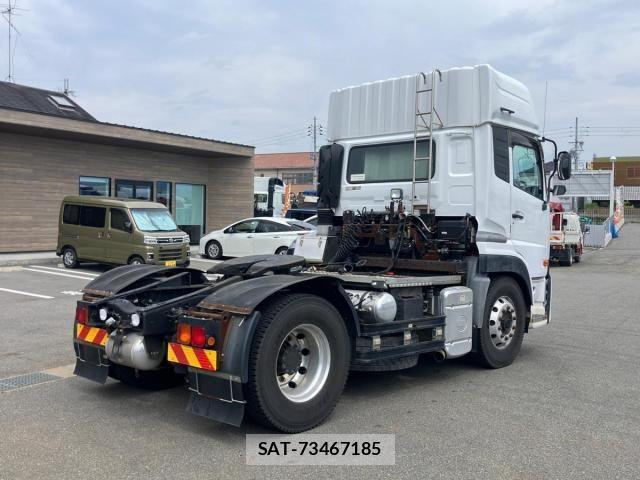 Nissan QUON 2017-08 8075249-2