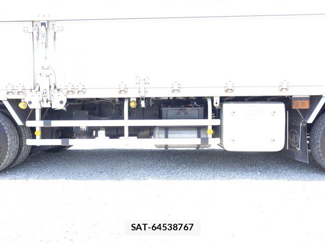 Nissan QUON 2019-06 8132012-14