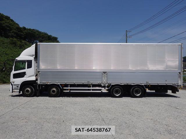Nissan QUON 2019-06 8132012-7