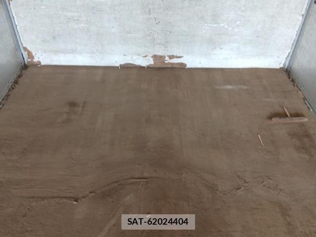 Nissan QUON 2017-05 8159083-29
