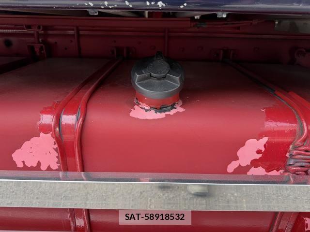 Nissan QUON 2014-03 8159074-20