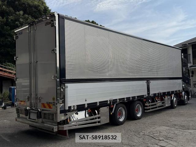 Nissan QUON 2014-03 8159074-5