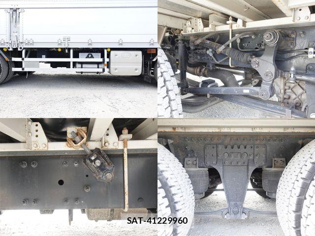 Nissan QUON 2018-10 8231439-11