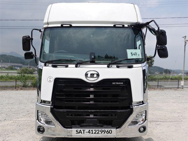 Nissan QUON 2018-10 8231439-1