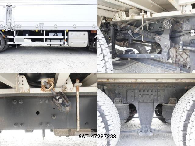 Nissan QUON 2018-10 8231435-12