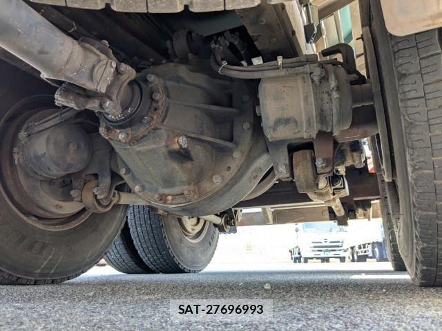 Nissan QUON 2014-03 8231432-9