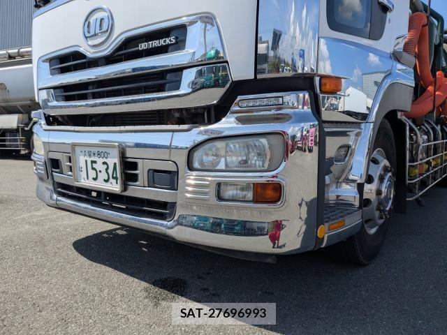 Nissan QUON 2014-03 8231432-25