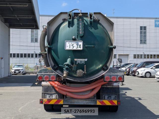 Nissan QUON 2014-03 8231432-6