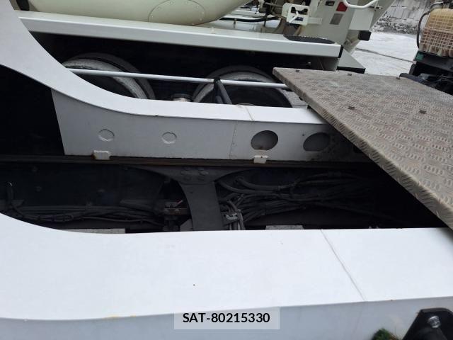 Nissan QUON 2021-08 8231431-23