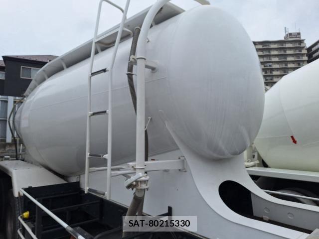 Nissan QUON 2021-08 8231431-24
