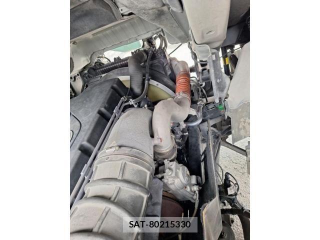 Nissan QUON 2021-08 8231431-28