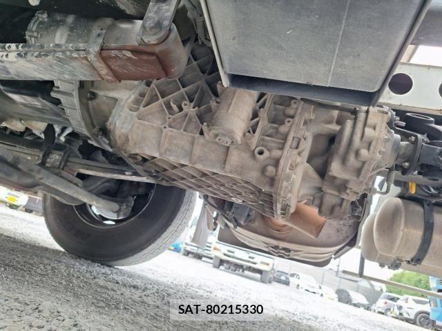 Nissan QUON 2021-08 8231431-7