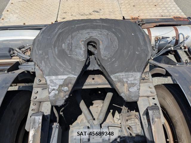 Nissan QUON 2016-09 8231444-14