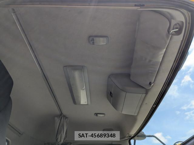 Nissan QUON 2016-09 8231444-19