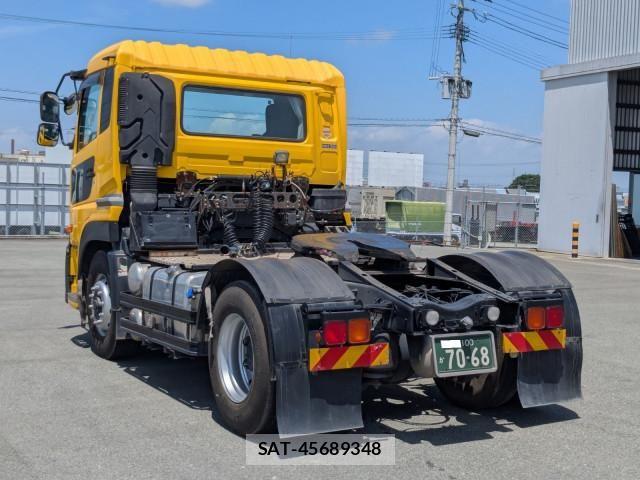 Nissan QUON 2016-09 8231444-2