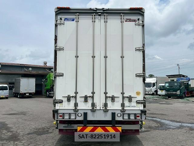 Nissan QUON 2017-03 8231442-6
