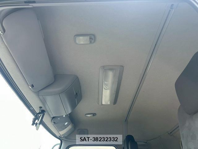 Nissan QUON 2016-11 8231446-20