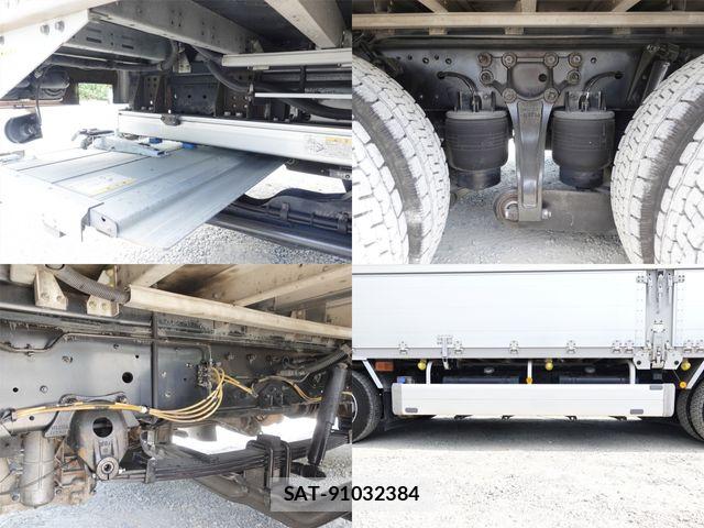 Nissan QUON 2017-08 8231436-19