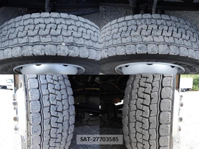 Nissan QUON 2017-08 8231434-14