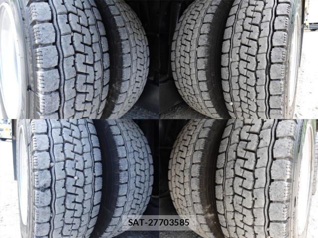 Nissan QUON 2017-08 8231434-15