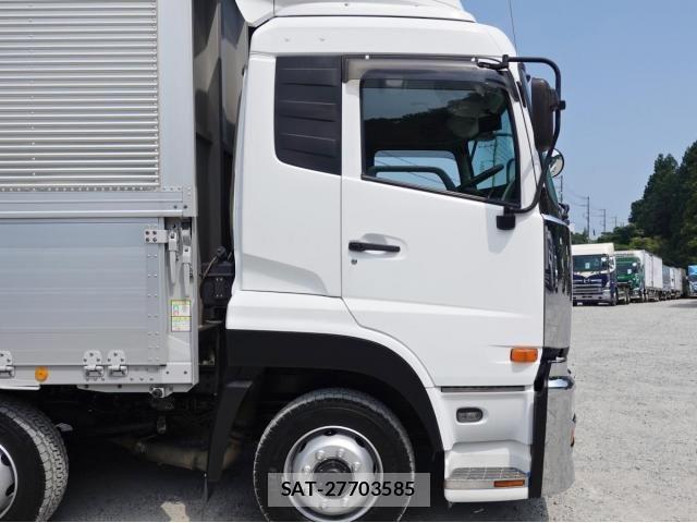 Nissan QUON 2017-08 8231434-3