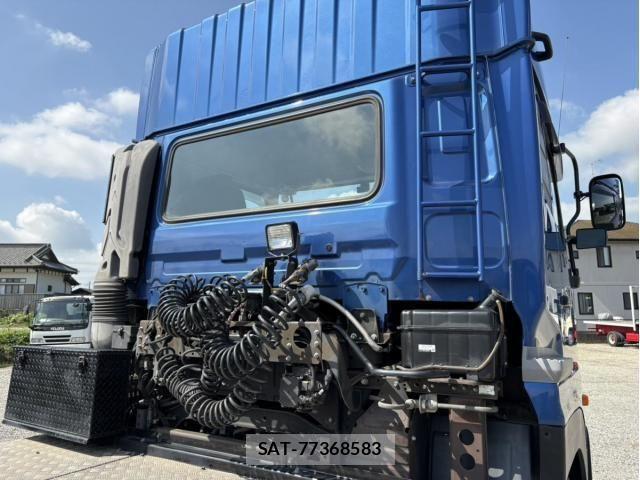 Nissan QUON 2016-12 8231440-9