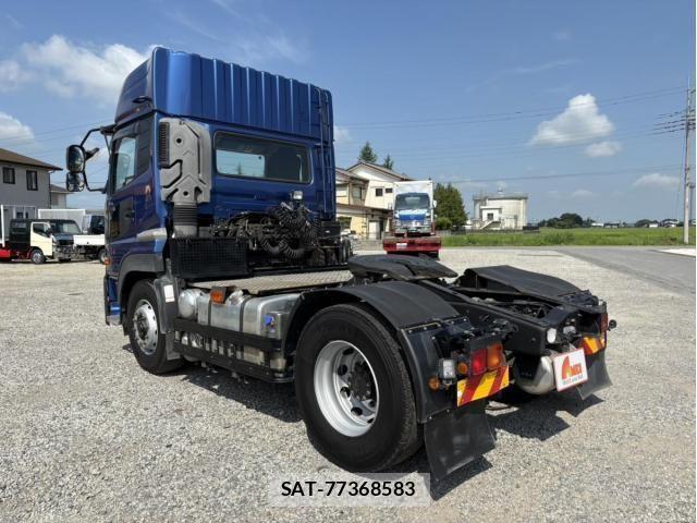 Nissan QUON 2016-12 8231440-5