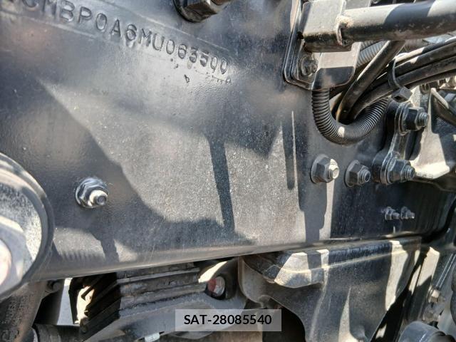 Nissan QUON 2021-10 8246433-15