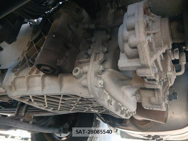 Nissan QUON 2021-10 8246433-18