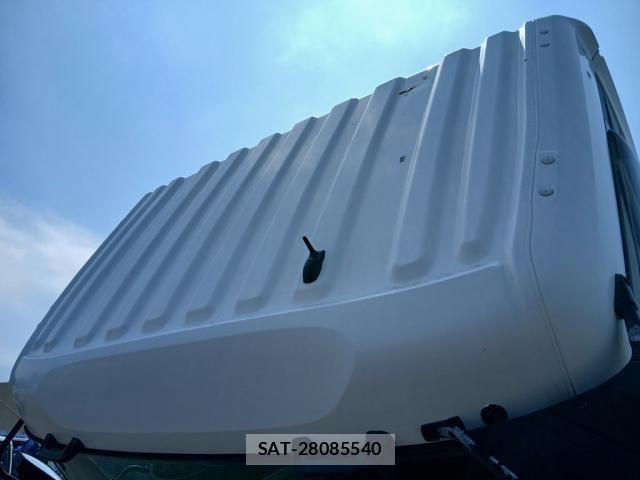 Nissan QUON 2021-10 8246433-5