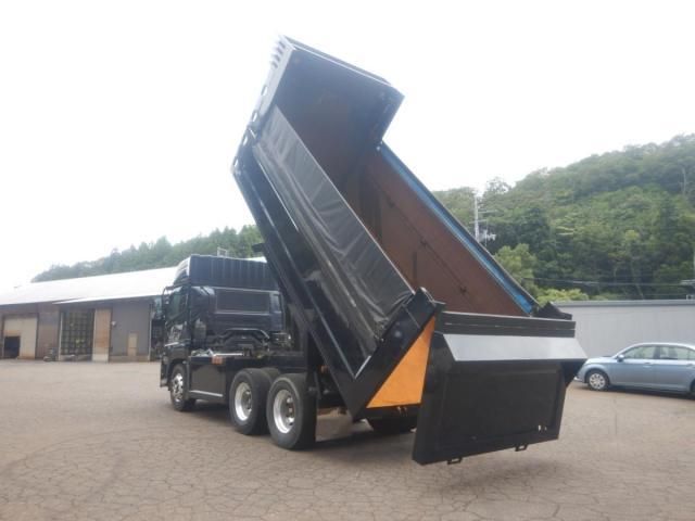Nissan QUON 2014-11 8311141-21