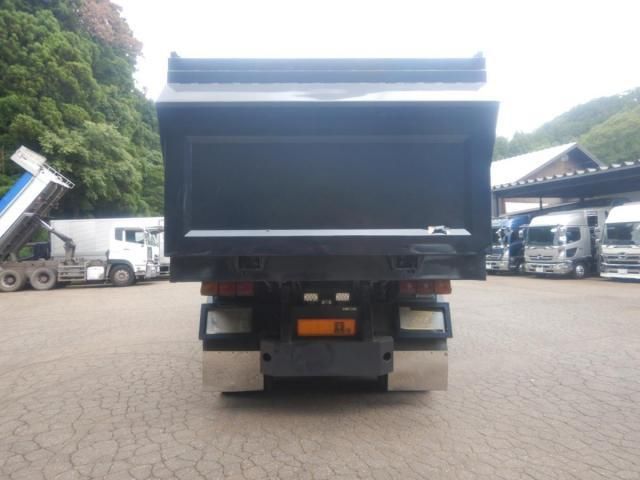 Nissan QUON 2014-11 8311141-5