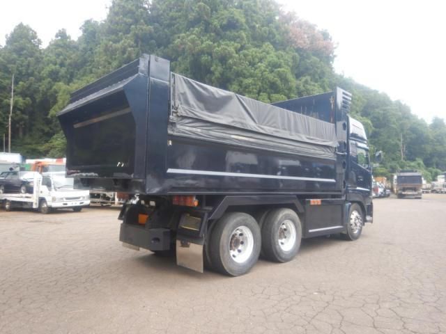Nissan QUON 2014-11 8311141-6