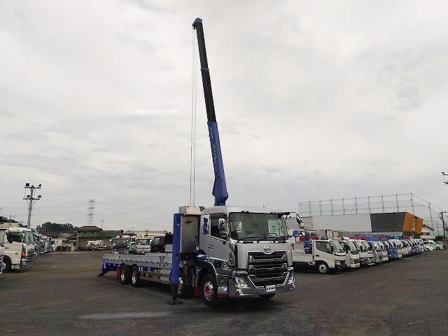 Nissan QUON 2019-06 8311140-8