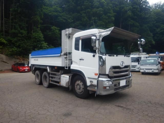 Nissan QUON 2013-10 8331988-0