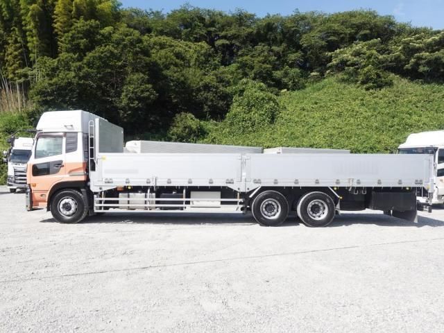 Nissan QUON 2011-05 8331987-8