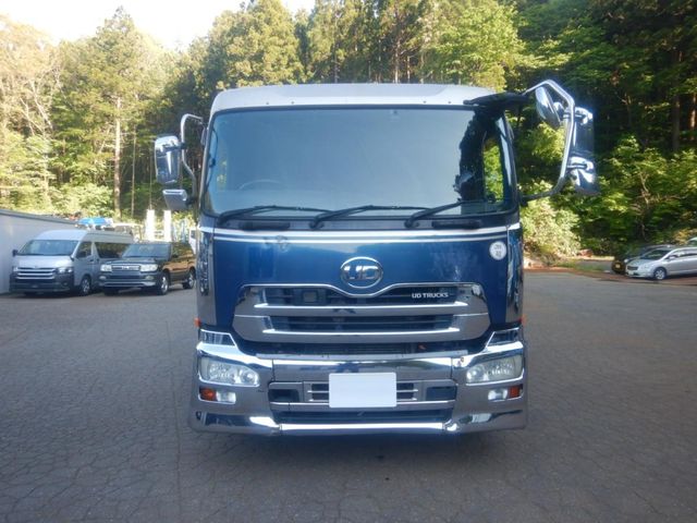 Nissan QUON 2012-01 8331971-1