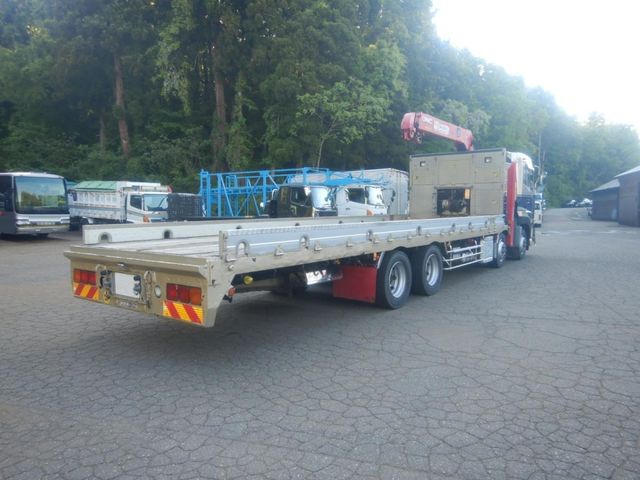 Nissan QUON 2012-01 8331971-6