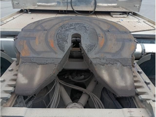 Nissan QUON 2019-04 8331973-5