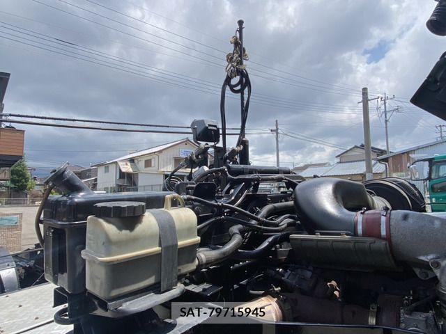 Nissan QUON 2018-07 8337532-14