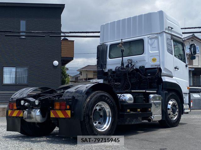 Nissan QUON 2018-07 8337532-1